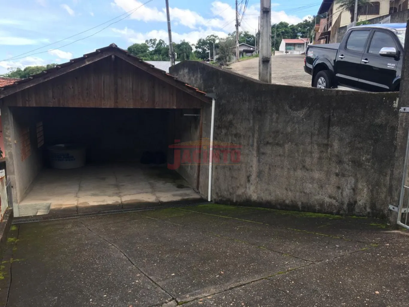 Permuta por sobrado ótimo terreno com leve declive, sendo 15 metros de frente totalizando 504 metros, em rua calçada livre de enchente e desastres naturais. — foto 6