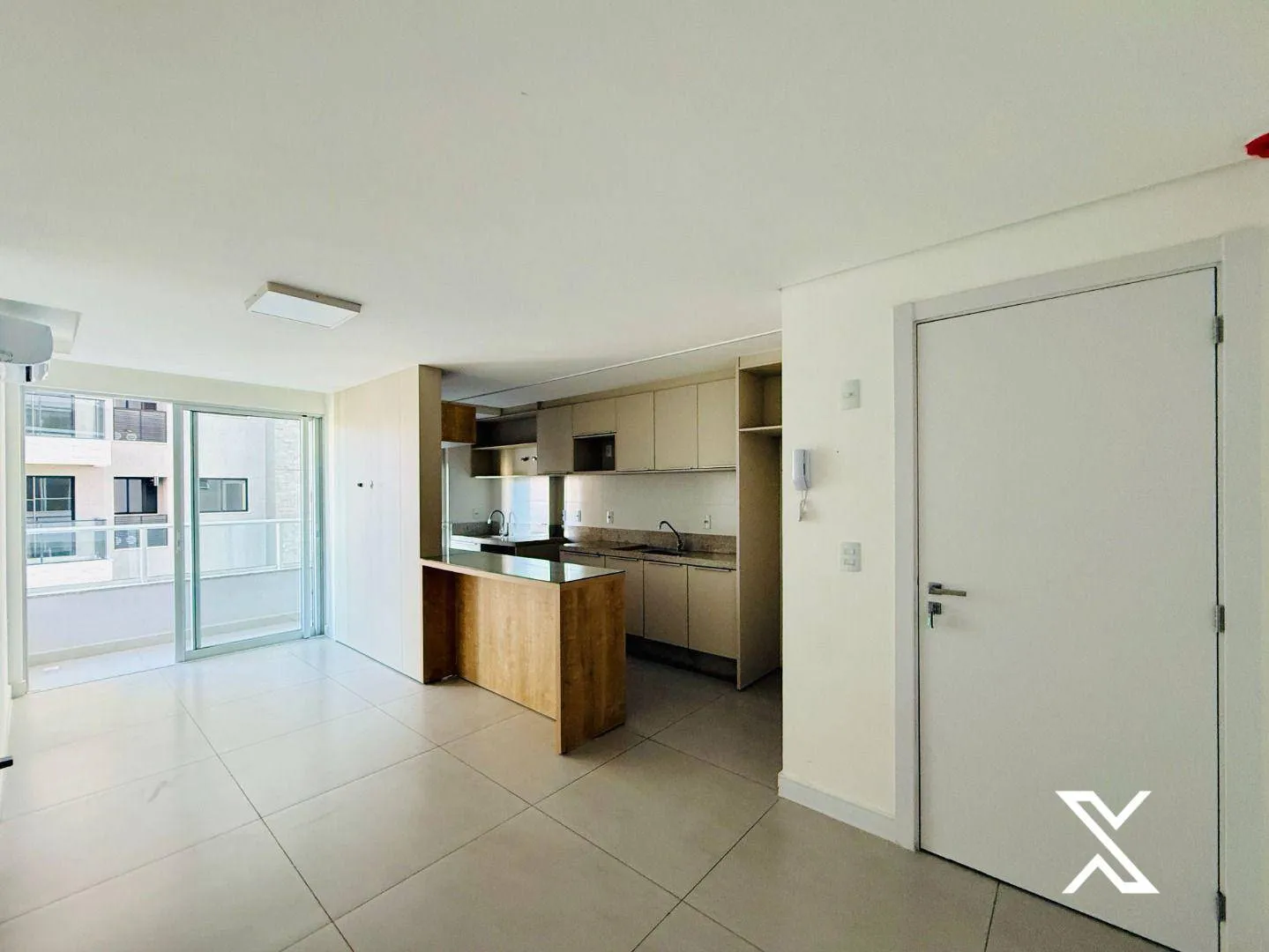 Apartamento para alugar com 2 quartos e 1 suíte, 1 vaga, 70m² no Santa Clara, Itajaí - foto 1