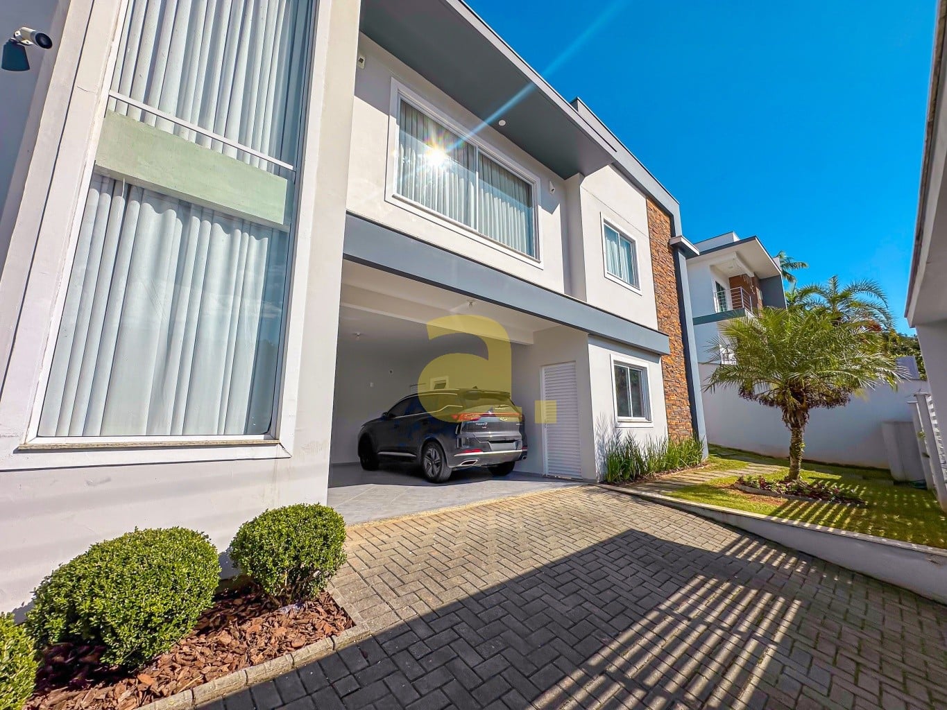 Casa à venda com 4 quartos e 1 suíte, 2 vagas, 404m² no Água Verde, Blumenau