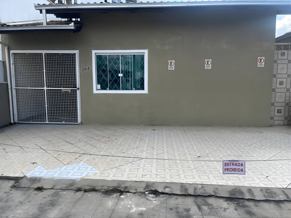 Outros Imóveis para alugar, 78m² no Anita Garibaldi, Joinville - foto 1