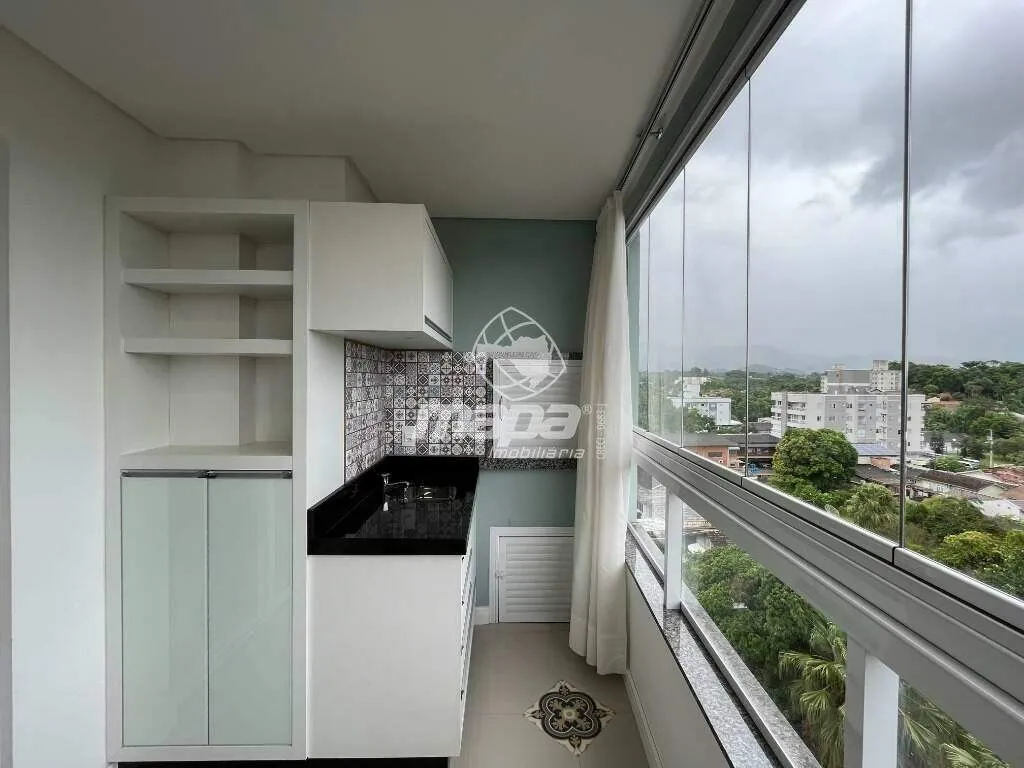 Belíssimo apartamento semi mobiliado . — foto 4