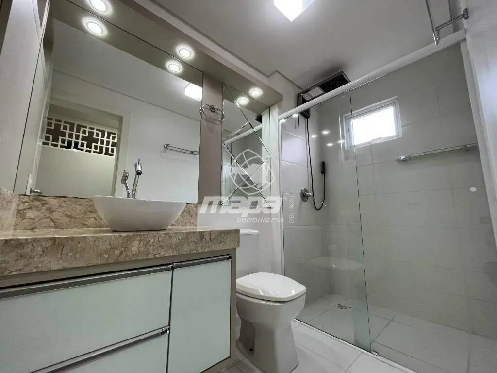 Belíssimo apartamento semi mobiliado . — foto 6