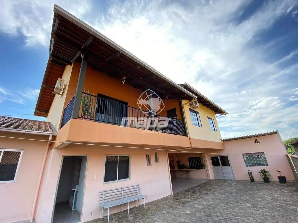 Casa à venda com 5 quartos, 397m² no Carijós, Indaial - foto 1