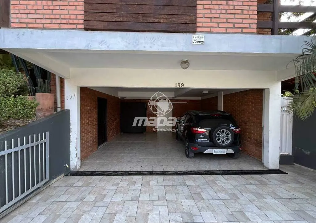 Casa com Piscina à Venda — foto 3