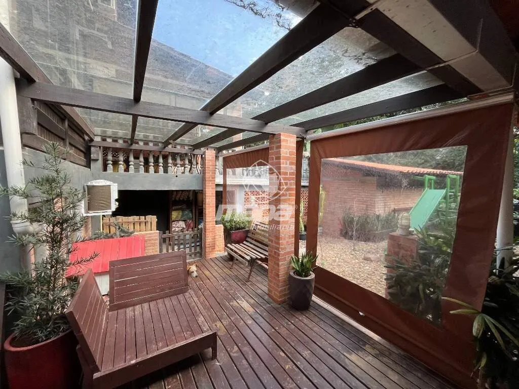 Casa com Piscina à Venda — foto 7