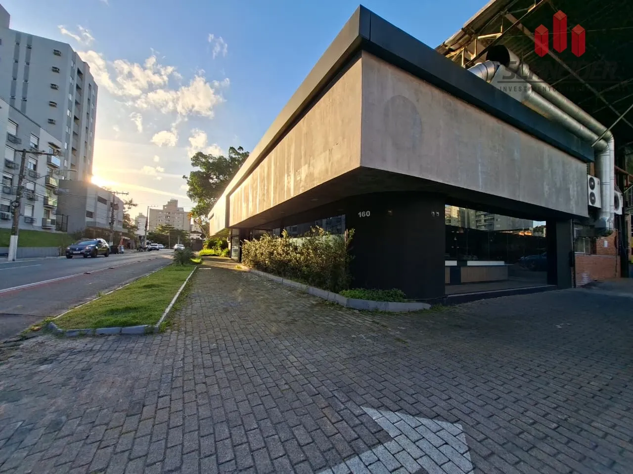 Sala/Escritório para alugar, 25 vagas, 400m² no Vila Nova, Blumenau - foto 1