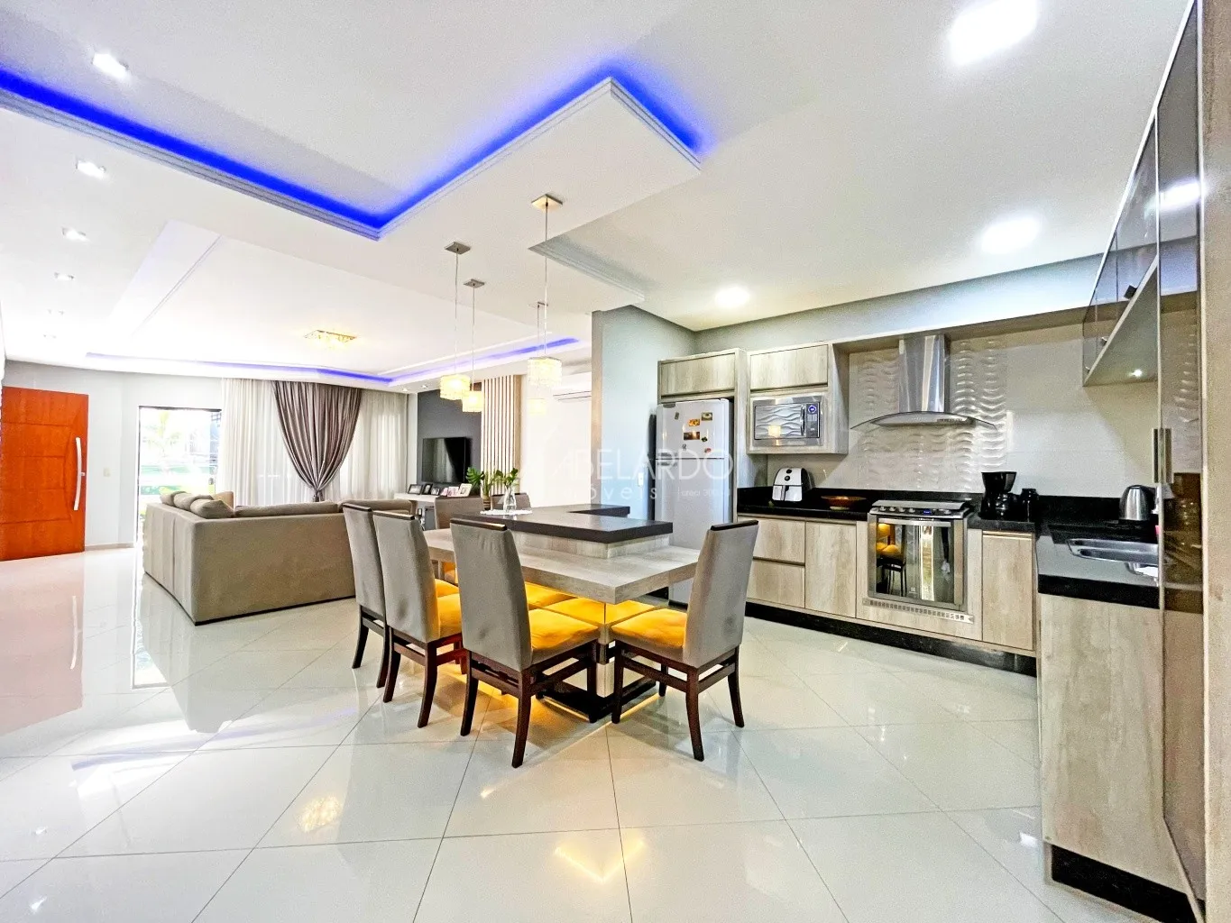 PRÉDIO COMERCIAL E RESIDENCIAL COM EXCELENTE LOCALIZAÇÃO, EM CORREDOR DE SERVIÇO, NO BAIRRO SALTO WEISSBACH — foto 7