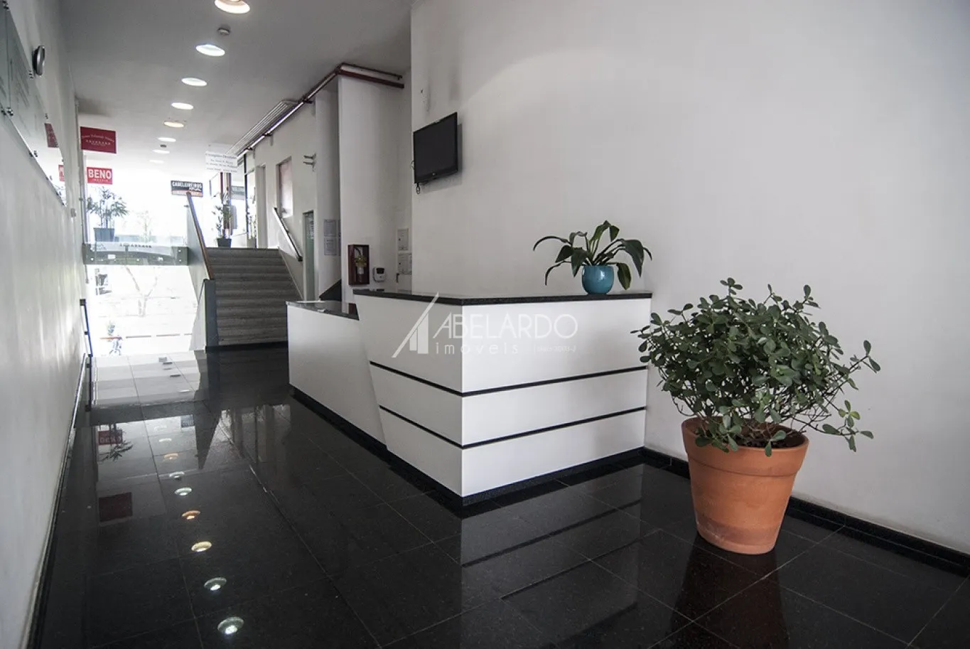 SALA COMERCIAL PARA LOCAÇÃO - CENTRO DE BLUMENAU - foto 1