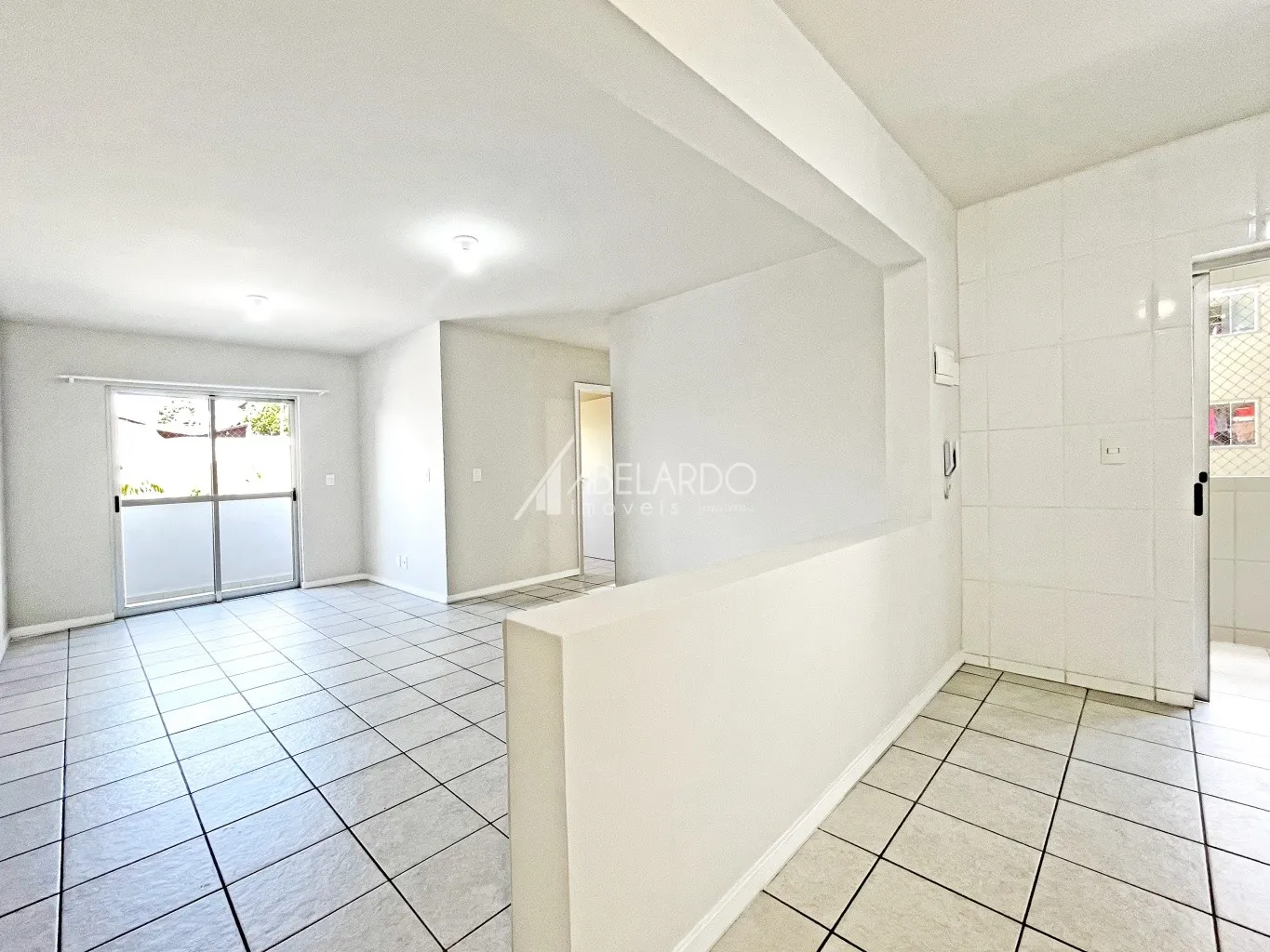 APARTAMENTO COM SUÍTE, LOCALIZADO NO BAIRRO ÁGUA VERDE EM BLUMENAU. — foto 5