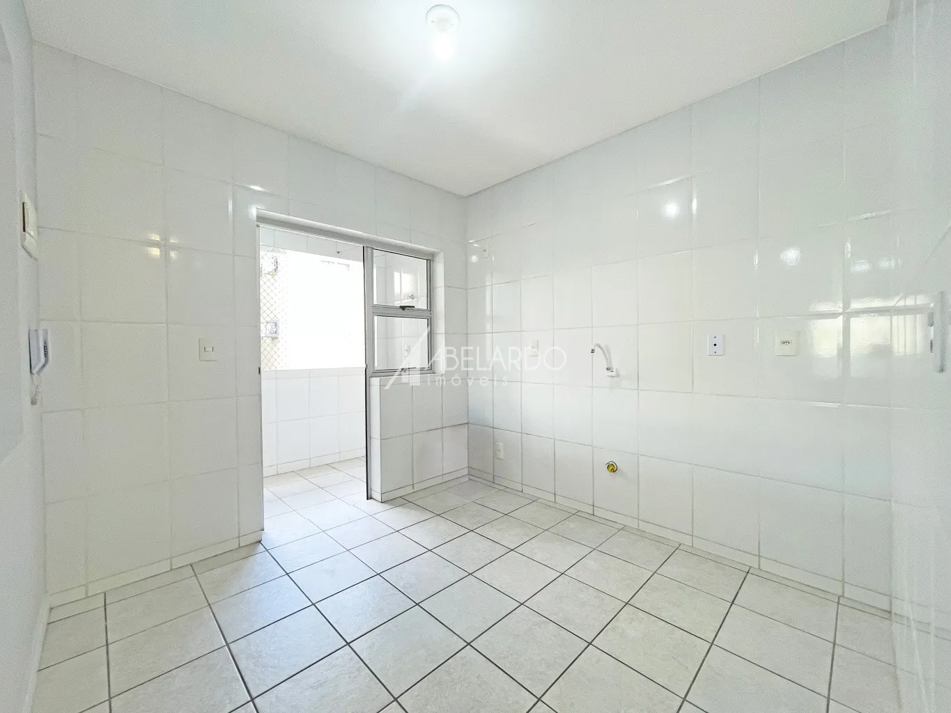APARTAMENTO COM SUÍTE, LOCALIZADO NO BAIRRO ÁGUA VERDE EM BLUMENAU. — foto 6
