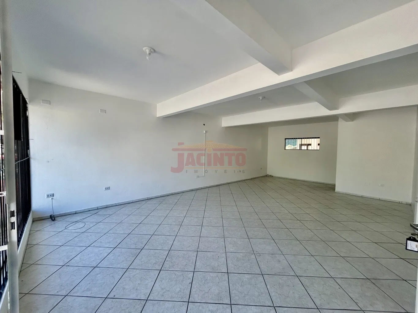 Sala comercial com aproximadamente 50m no bairro Fortaleza . — foto 2