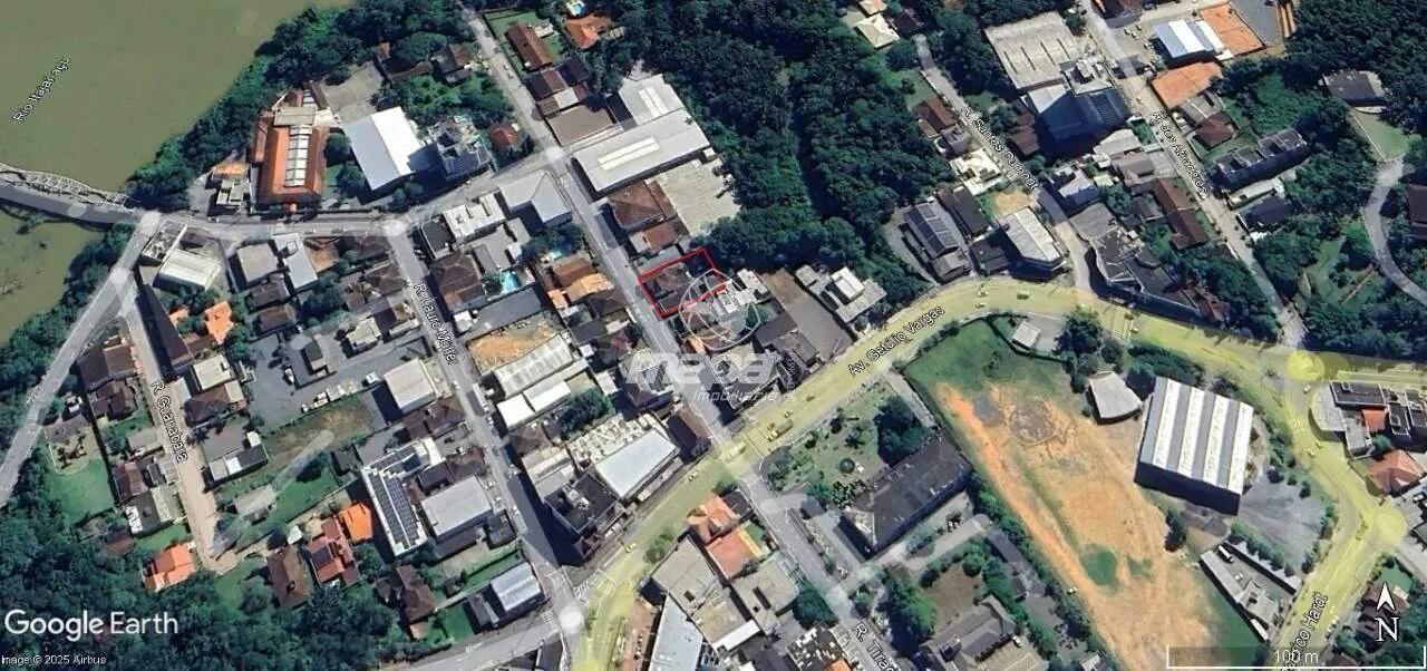 Amplo terreno no centro — foto 2