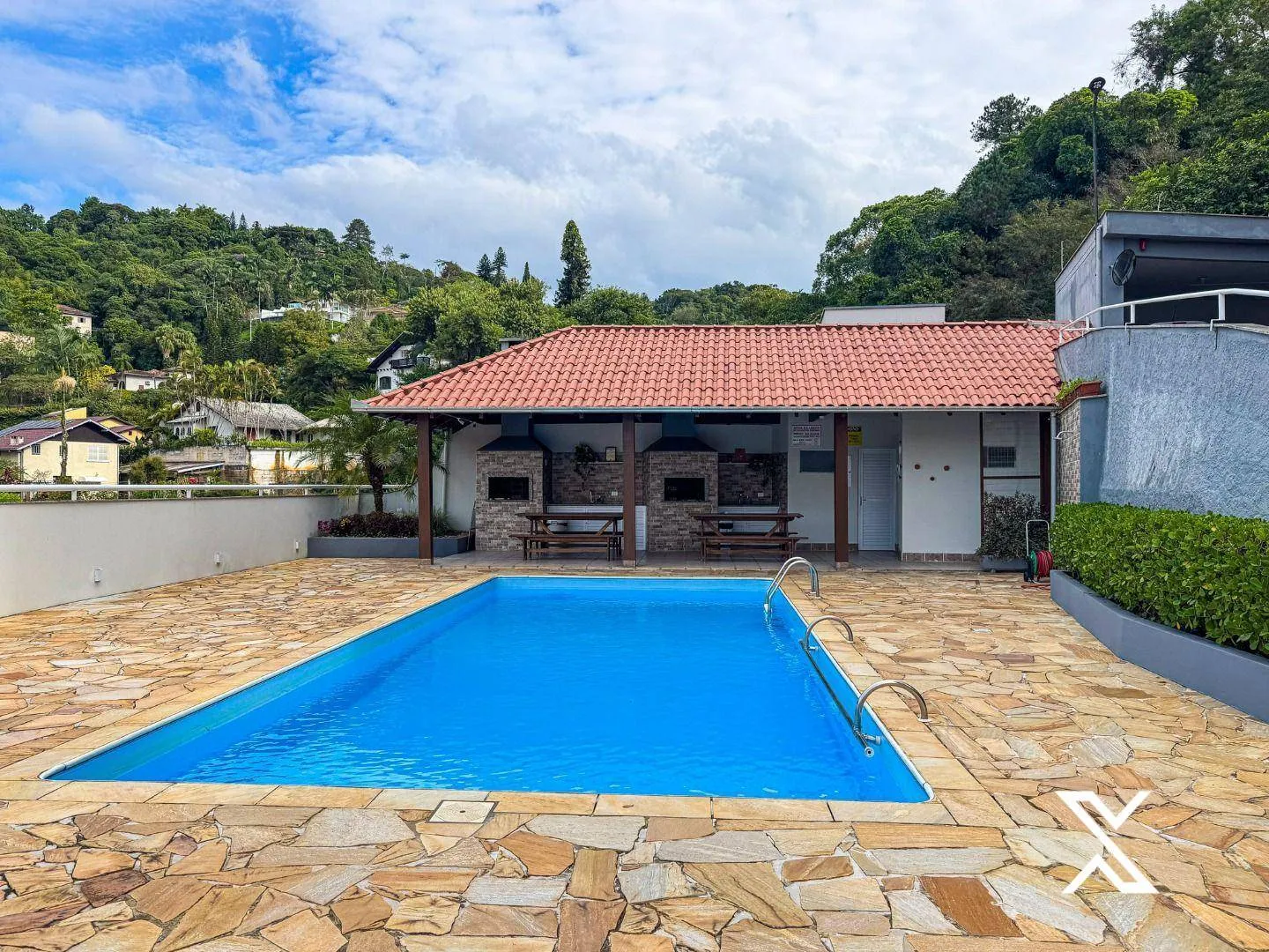 Apartamento à venda com 3 quartos e 1 suíte, 2 vagas, 144m² no Centro, Blumenau - foto 1