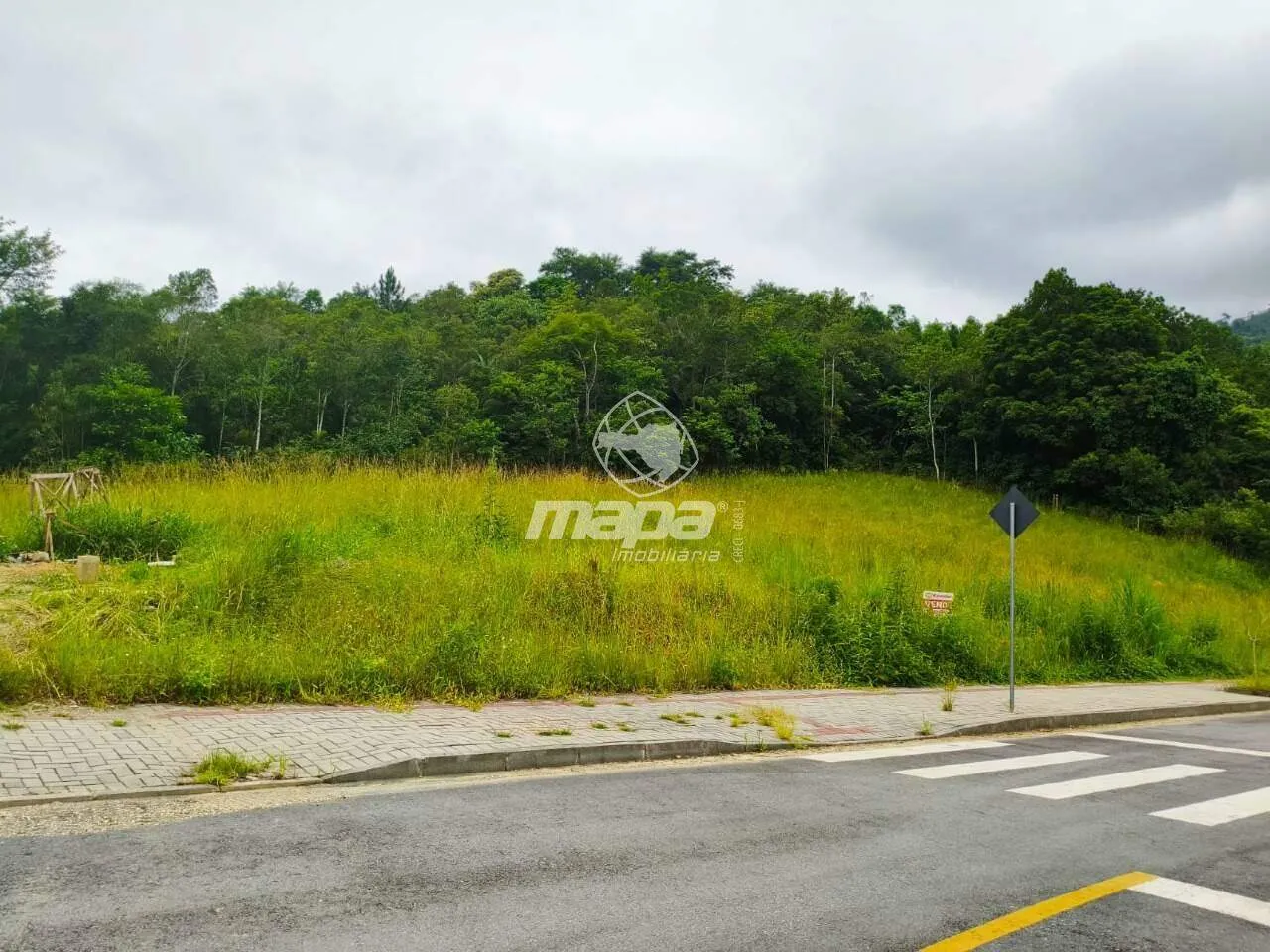 Terreno pronto para construir à venda - foto 1