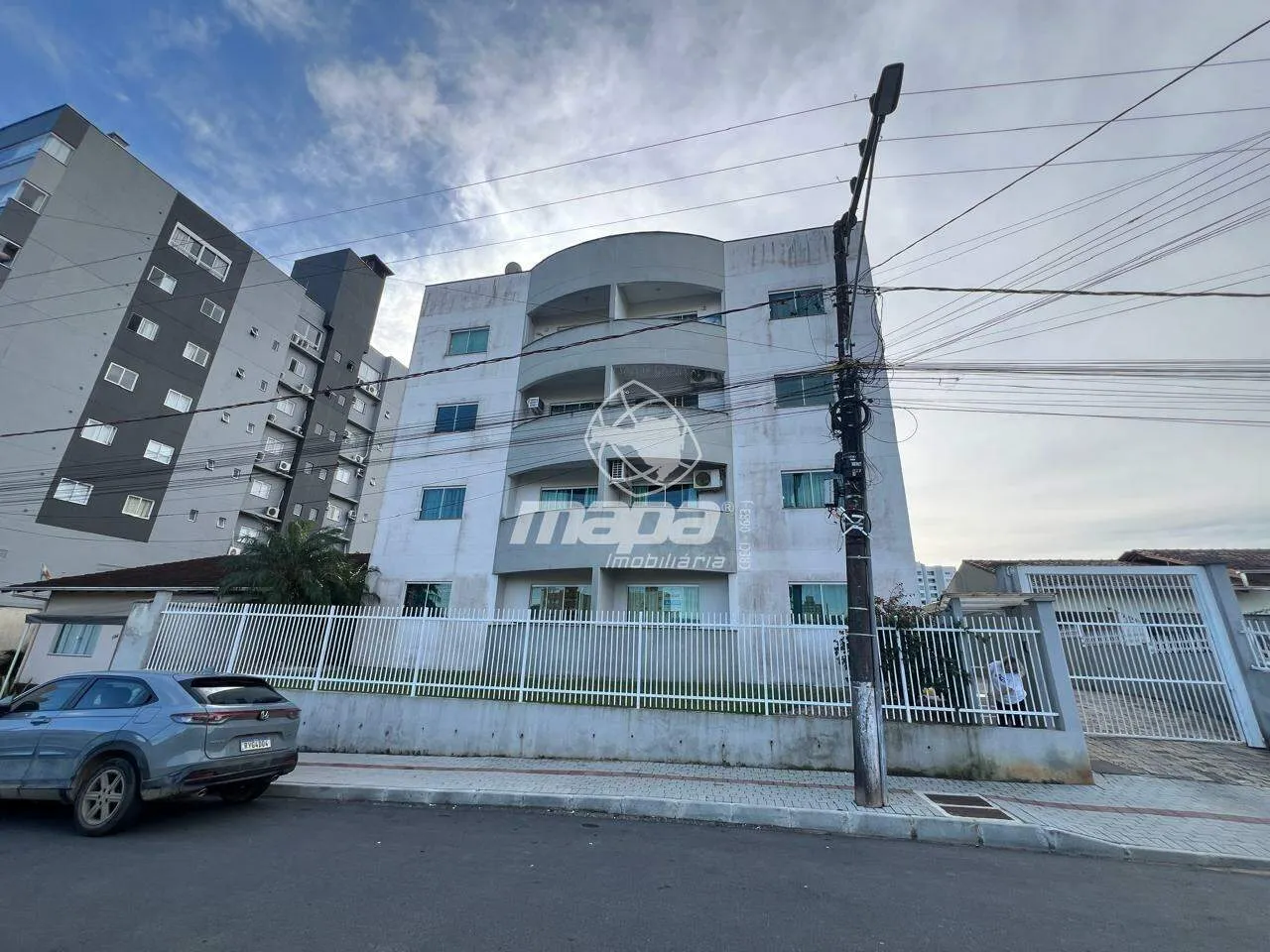 Apartamento para alugar com 2 quartos e 1 suíte, 1 vaga, 81m² no Nações, Indaial - foto 1