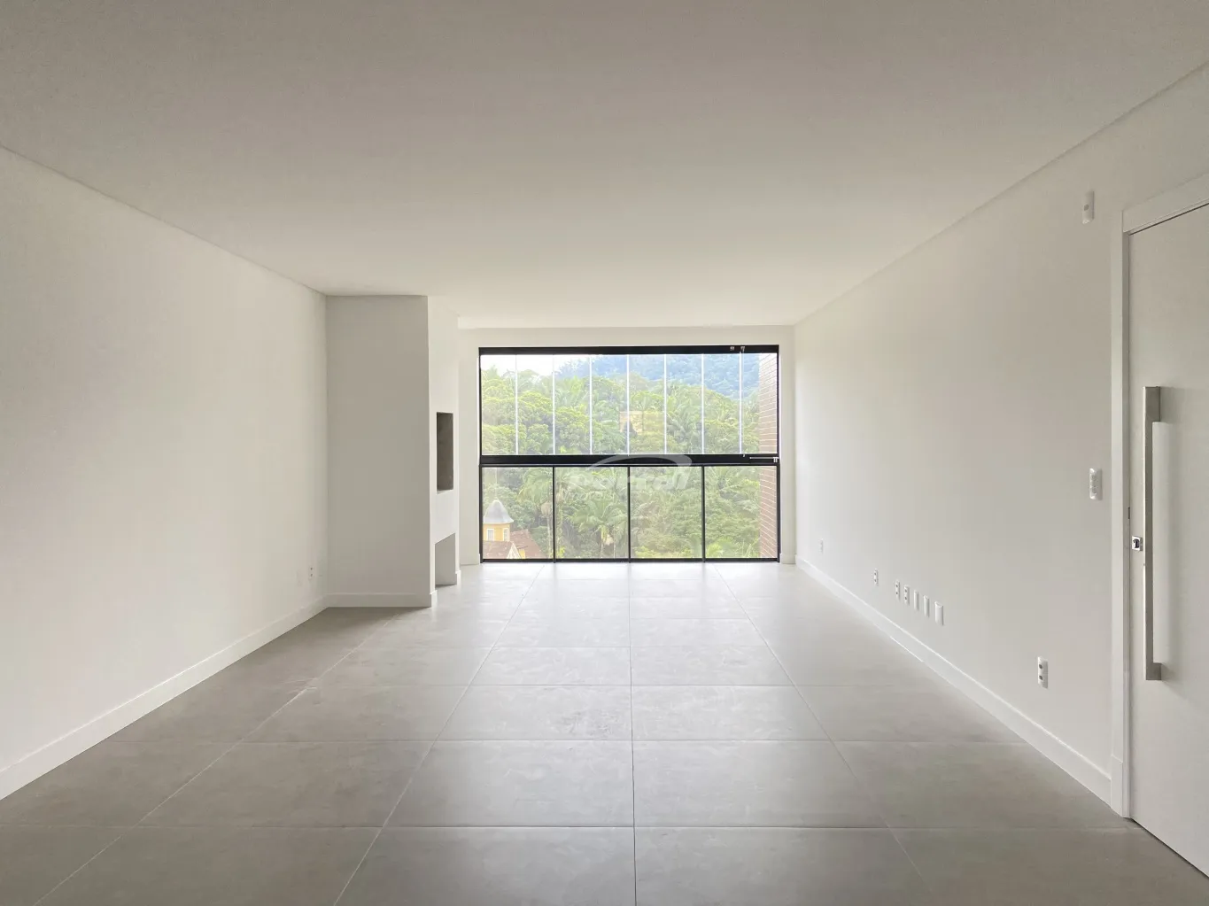 Apartamento à venda com 3 quartos e 3 suítes, 3 vagas, 170m² no Bom Retiro, Blumenau - foto 1