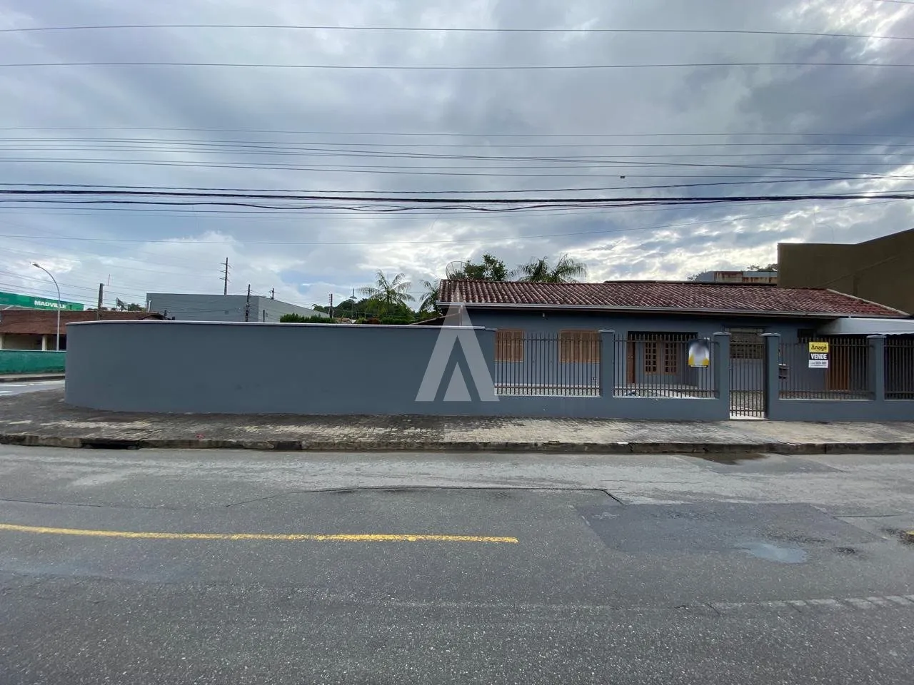 Casa à venda com 2 quartos, 1 vaga, 70m² no Anita Garibaldi, Joinville - foto 1