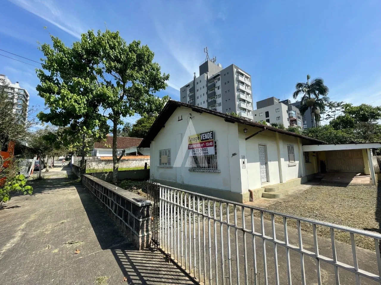Terreno à venda, 600m² no Anita Garibaldi, Joinville - foto 1