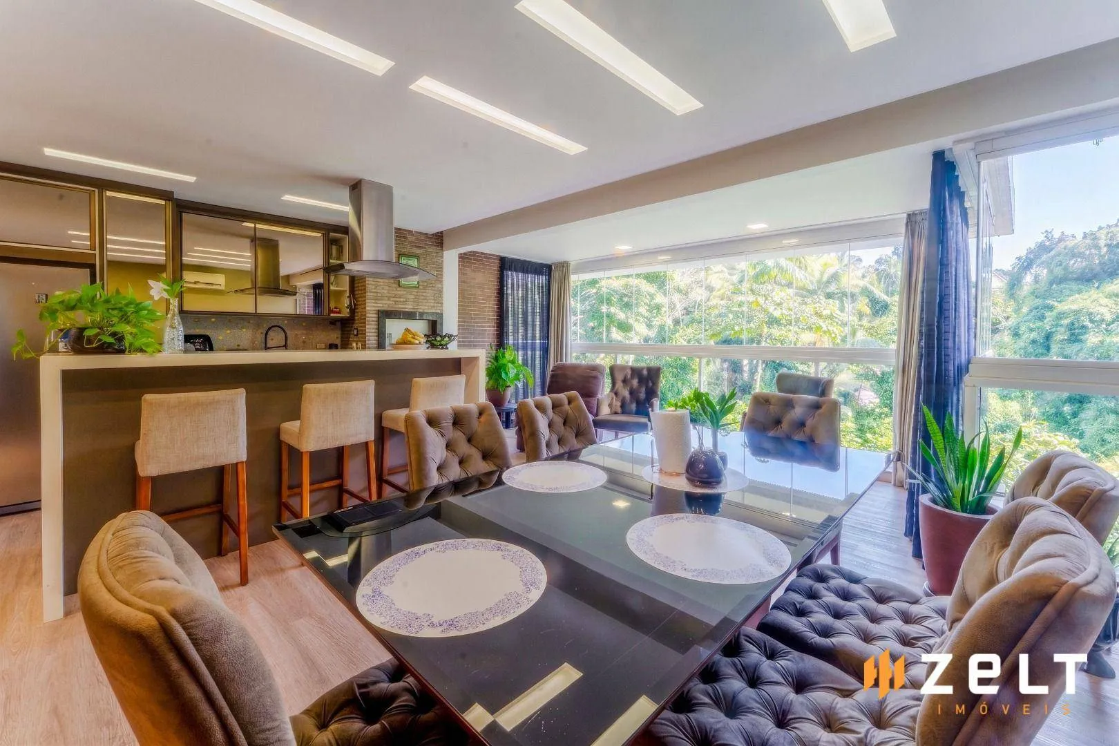Apartamento à venda com 3 quartos e 3 suítes, 2 vagas, 158m² na Rua Heinrich Hosang no Victor Konder, Blumenau — foto 2
