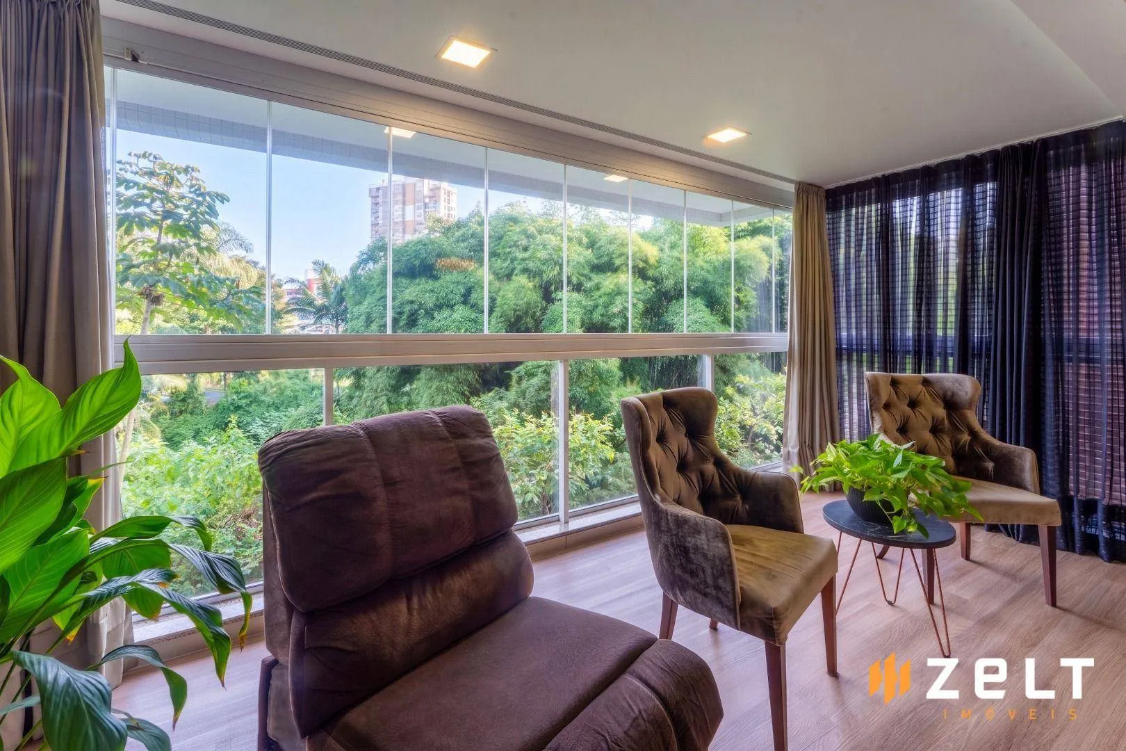 Apartamento à venda com 3 quartos e 3 suítes, 2 vagas, 158m² na Rua Heinrich Hosang no Victor Konder, Blumenau — foto 4
