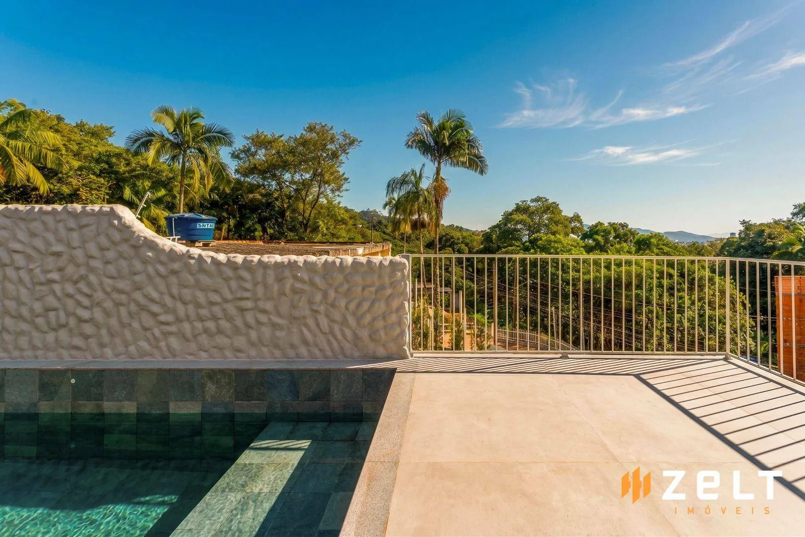 Casa à venda com 4 quartos e 1 suíte, 6 vagas, 789m² no Centro, Blumenau - foto 1