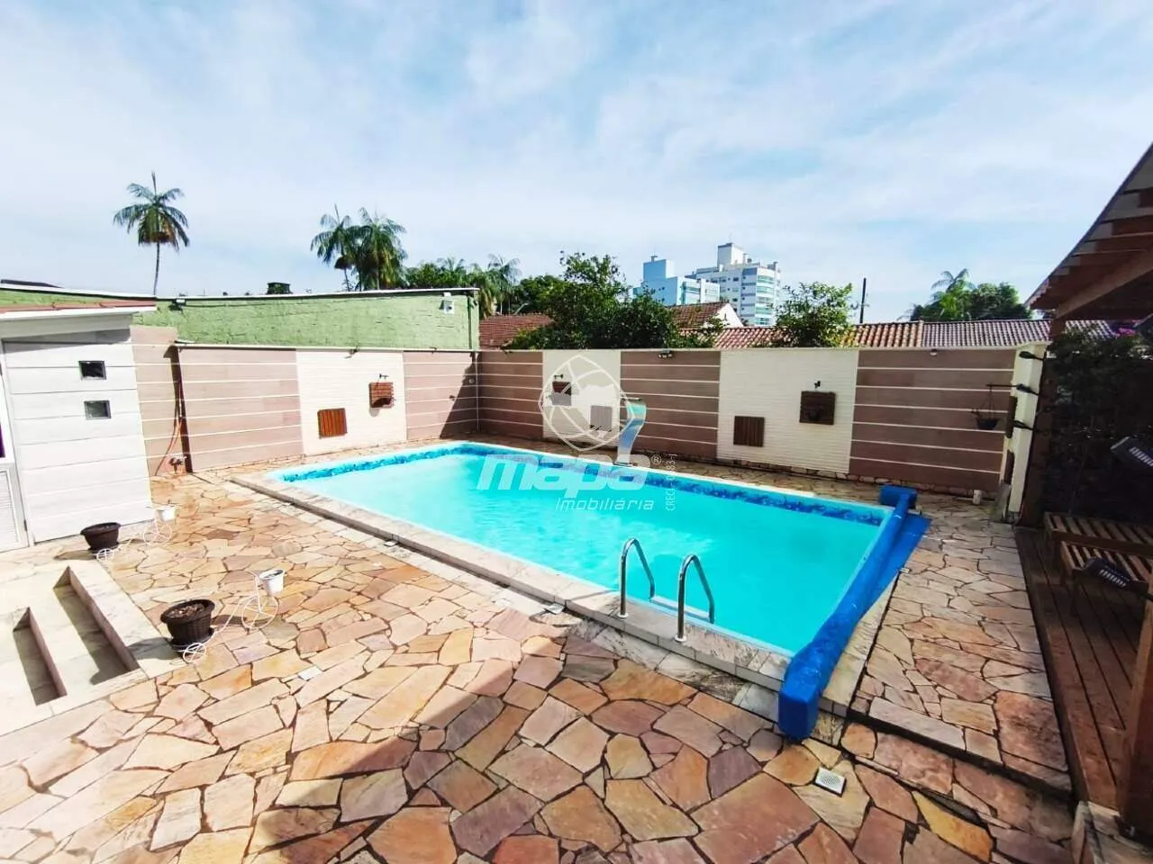 Casa com Piscina à venda — foto 3