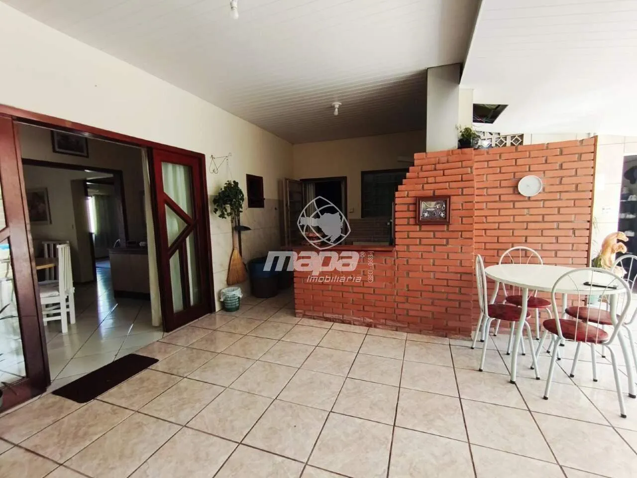 Casa com Piscina à venda — foto 5