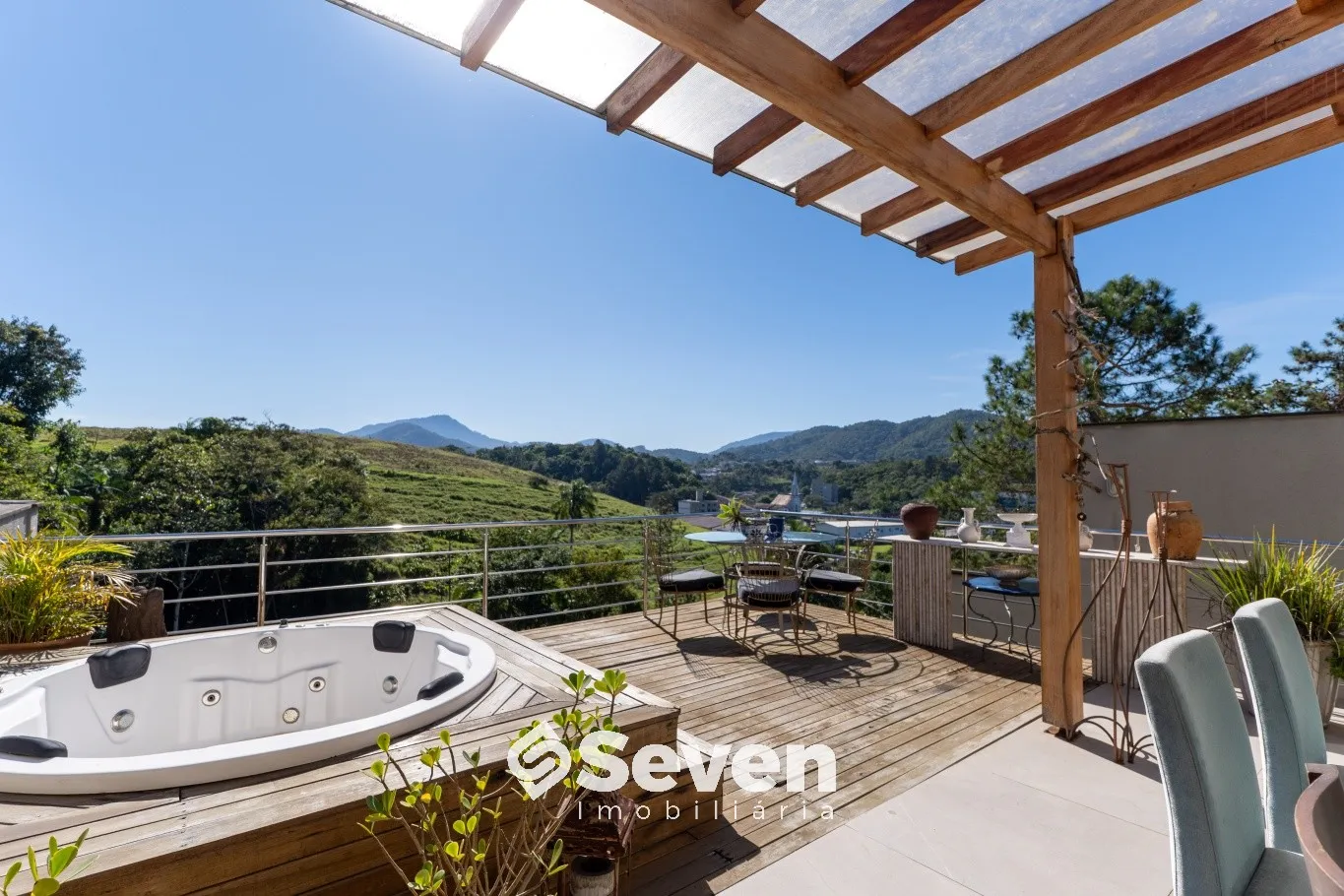 Casa à venda com 3 quartos e 3 suítes, 2 vagas, 314m² no Fortaleza Alta, Blumenau - foto 1