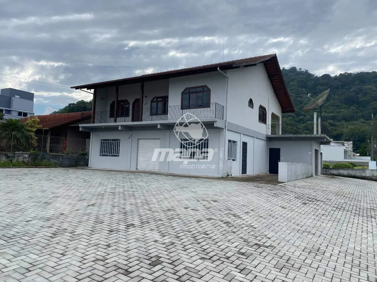 Imóvel comercial com ampla area de estacionamento - foto 1