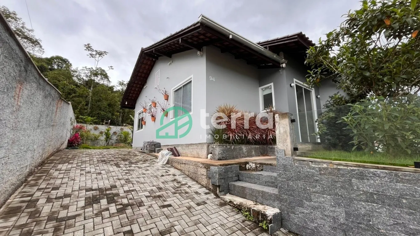 Casa à venda com 2 quartos, 1 vaga, 52m² no Arapongas, Indaial - foto 1