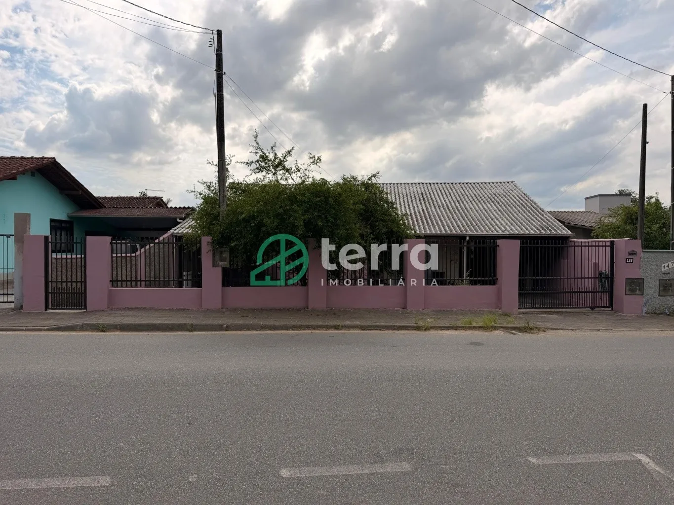 Casa à venda com 5 quartos e 1 suíte, 1 vaga, 314m² no Estrada das Areias, Indaial - foto 1
