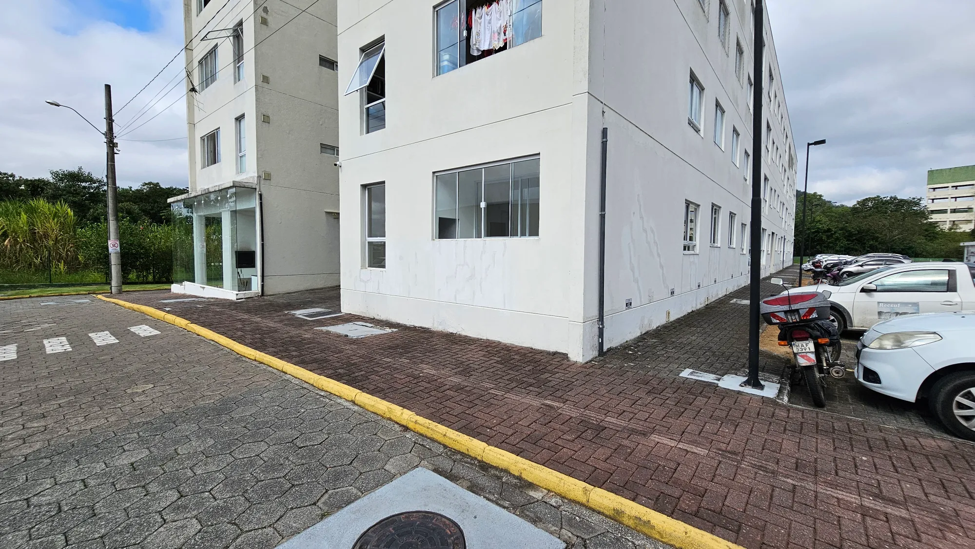 Apartamento à venda com 3 quartos e 1 suíte, 2 vagas, 67m² na região do bairro Espinheiros, próximo à Rua Fermino Vieira Cordeiro, Itajaí — foto 3