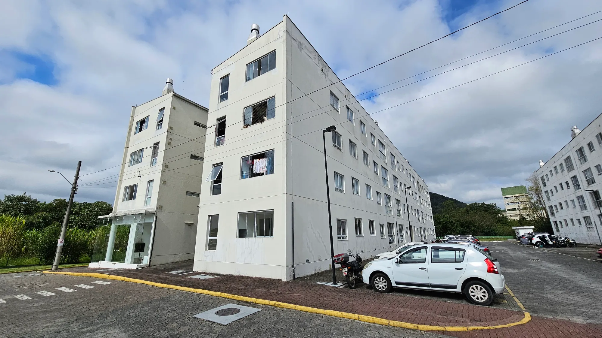 Apartamento à venda com 3 quartos e 1 suíte, 2 vagas, 67m² no Espinheiros, Itajaí - foto 1