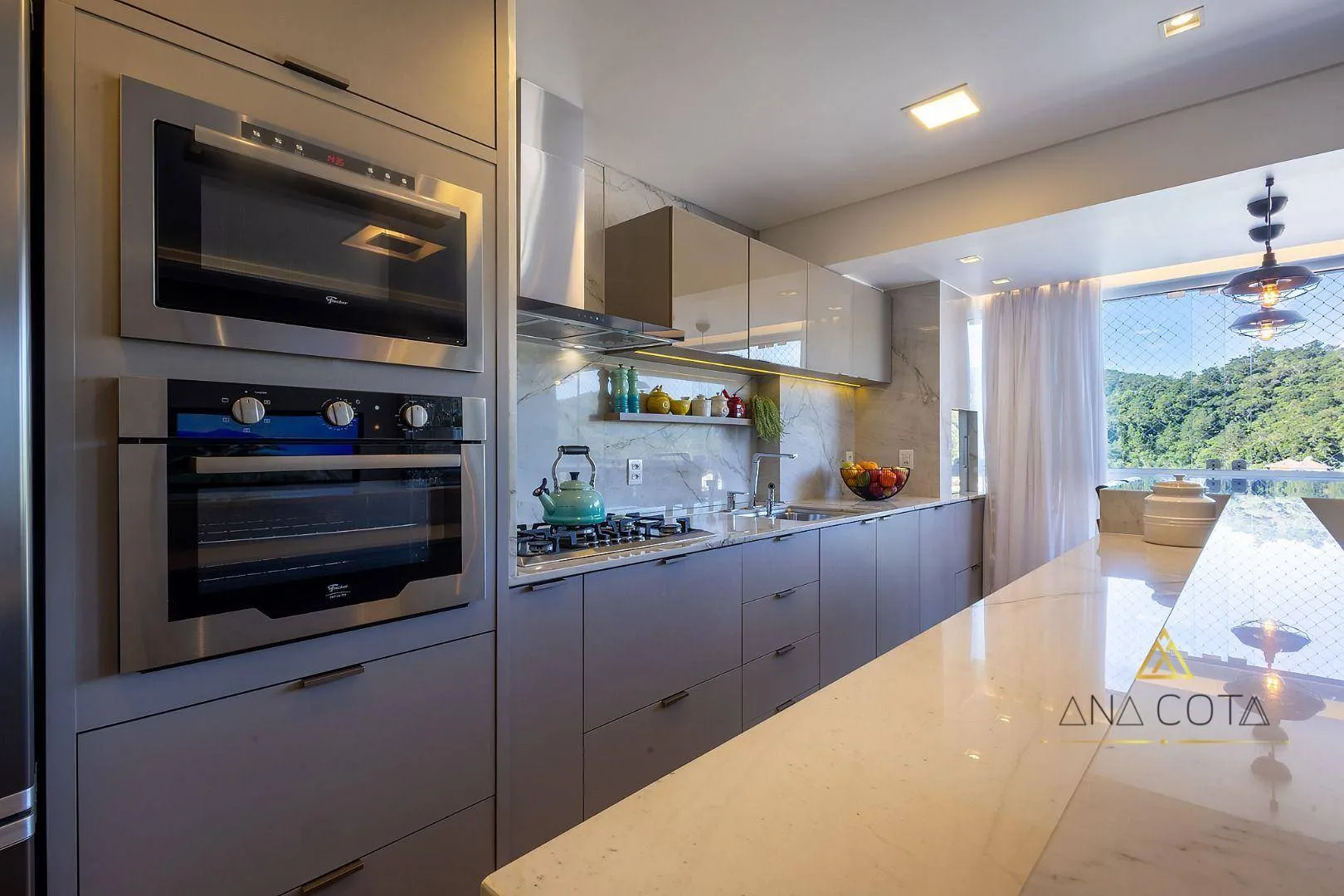 Apartamento à venda com 2 quartos e 1 suíte, 2 vagas, 78m² na região do bairro Fortaleza, próximo à Rua Hermann Tribess, Blumenau — foto 2