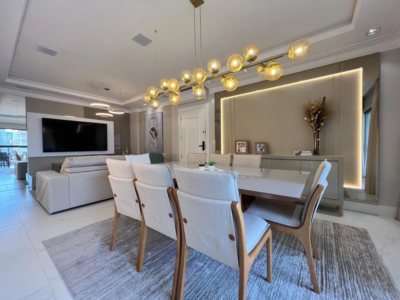 Apartamento à venda com 4 quartos e 4 suítes, 3 vagas, 162m² no Meia Praia, Itapema - foto 1