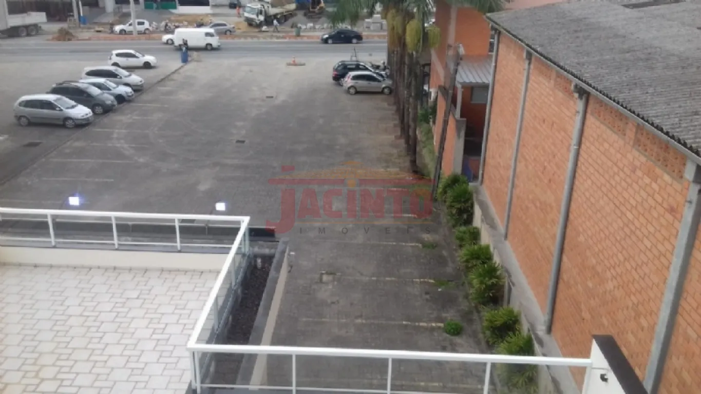 Excelente prédio comercial com terreno de 1.761m. Sendo ZR4 e CS3. — foto 7