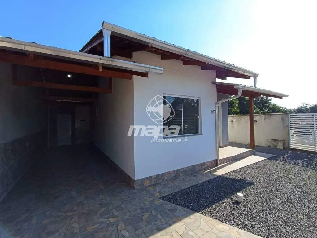 Ampla casa com ótima área externa coberta — foto 2