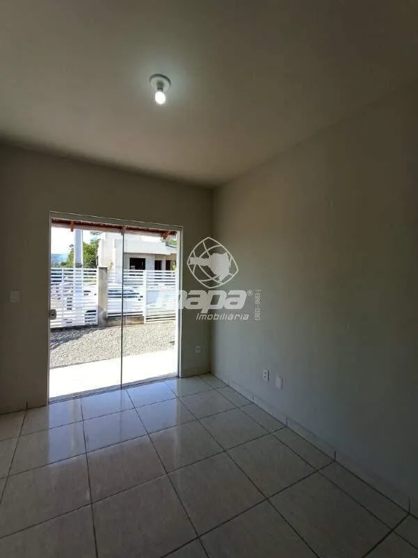Ampla casa com ótima área externa coberta — foto 3