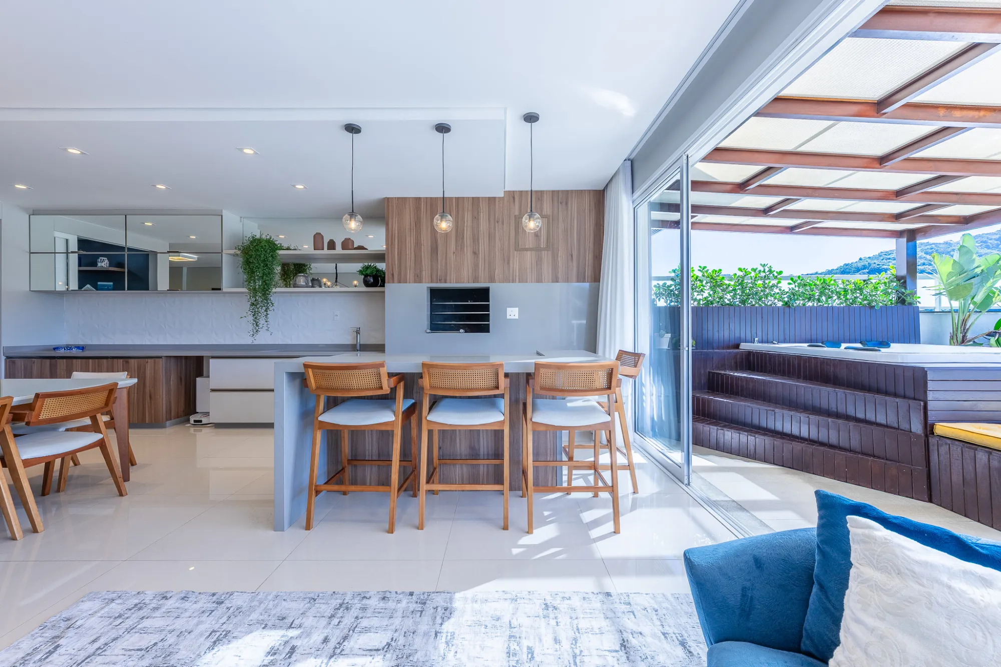 APARTAMENTO GARDEN COM 3 SUÍTES NO VORSTADT