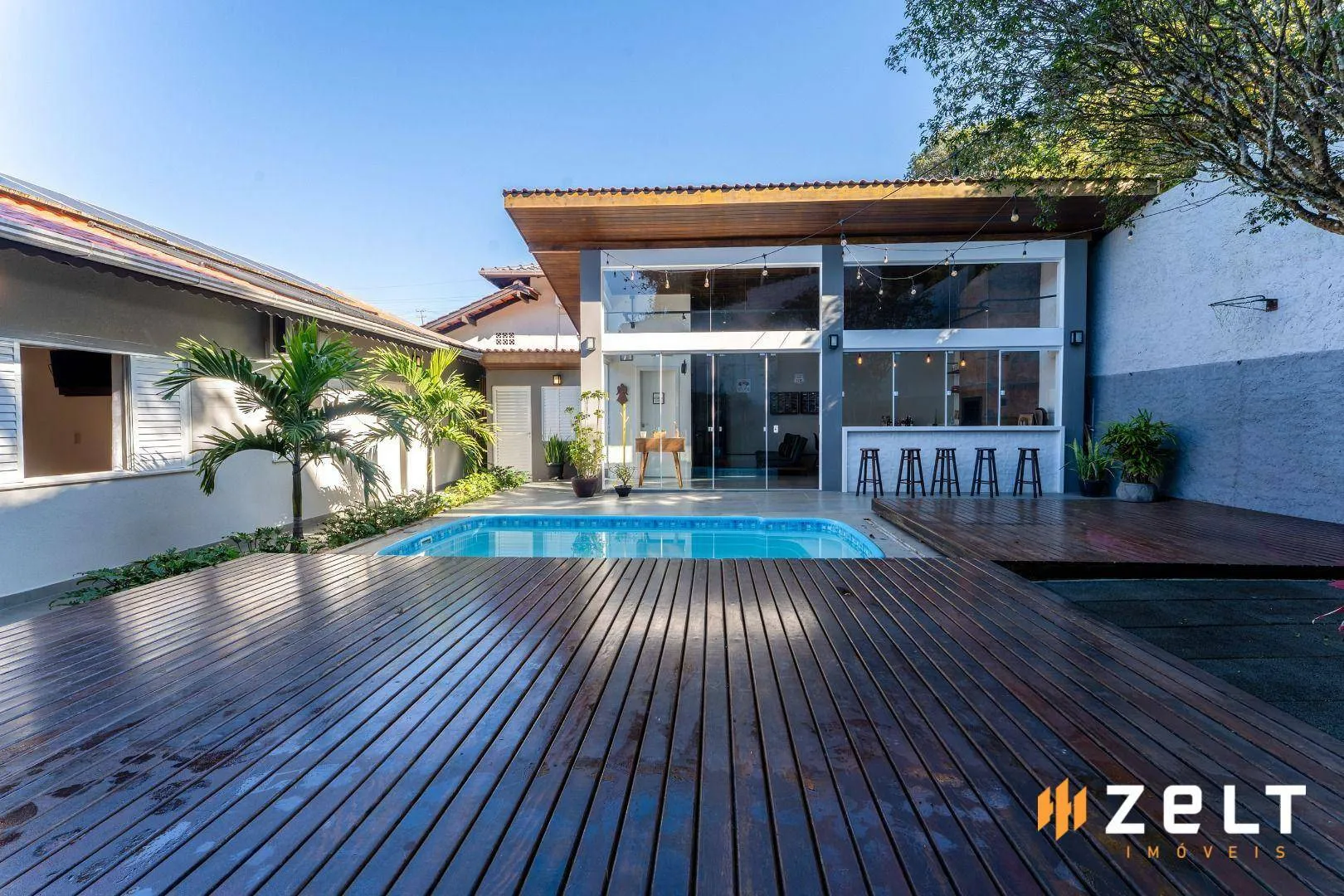 Casa à venda com 4 quartos e 2 suítes, 4 vagas, 480m² no Itoupava Central, Blumenau - foto 1