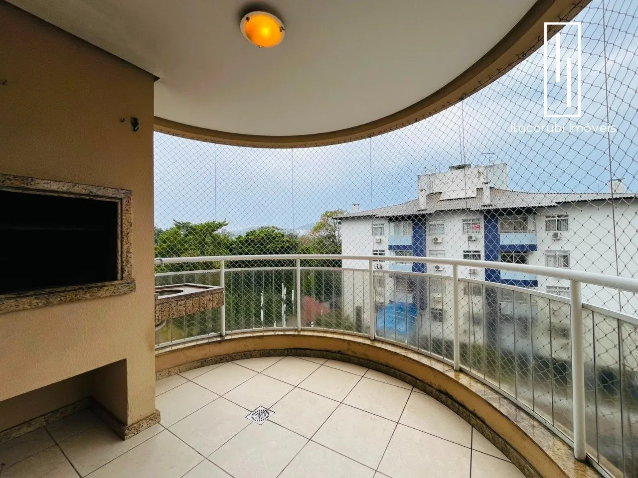 Apartamento para alugar com 2 quartos e 1 suíte, 1 vaga, 90m² no Itacorubí, Florianópolis - foto 1
