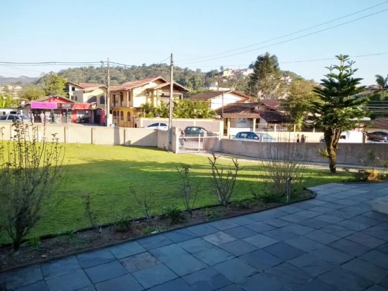 Lindo terreno plano em corredor de servico !!!
ZC2 Altura livre Tx Ocup. 70% Coef. 3,6 — foto 3