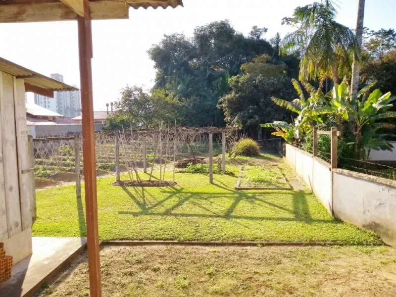 Lindo terreno plano em corredor de servico !!!
ZC2 Altura livre Tx Ocup. 70% Coef. 3,6 — foto 5