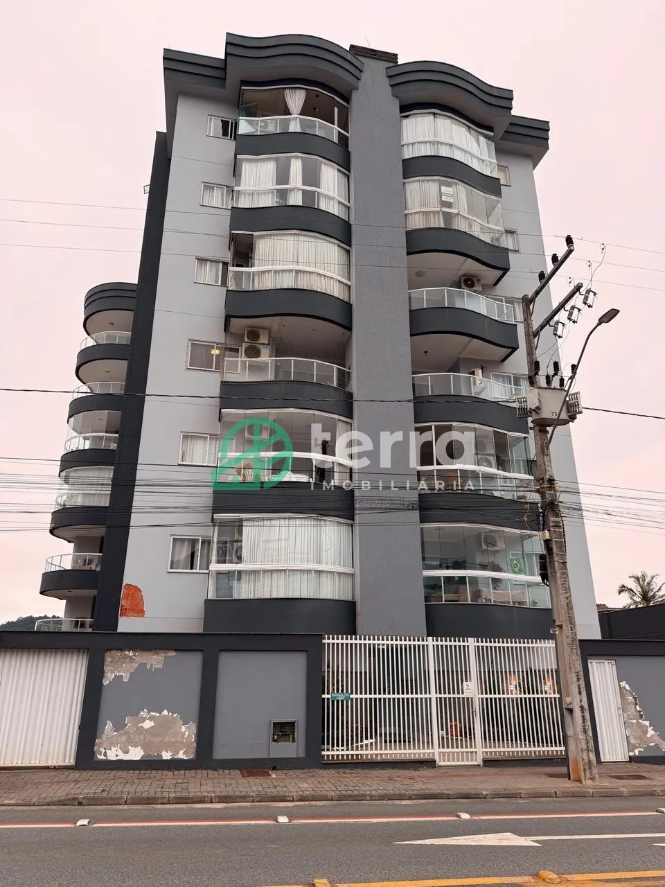 Apartamento à venda com 3 quartos e 1 suíte, 2 vagas, 102m² no Estados, Indaial - foto 1