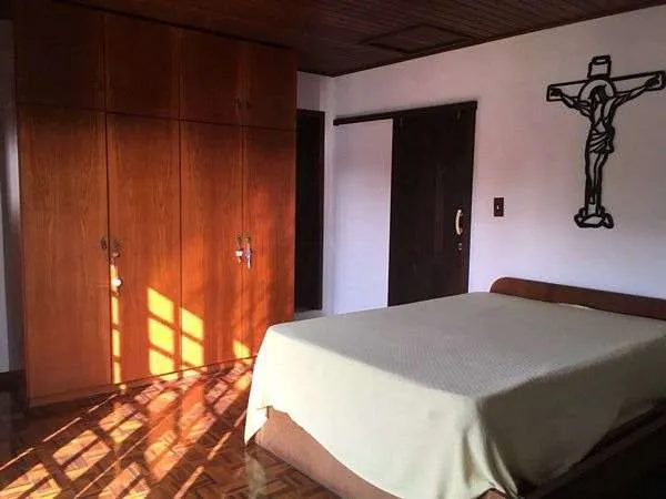 Sobrado com 2 suíte(s) mais 2 quarto(s) à venda no bairro Floresta em Joinville, por R$ 995.000.00. — foto 5