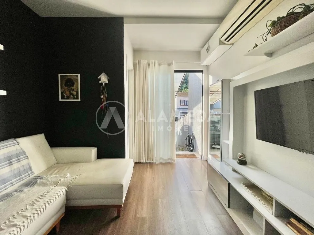 Casa à venda com 2 quartos, 1 vaga, 82m² no Garcia, Blumenau - foto 1
