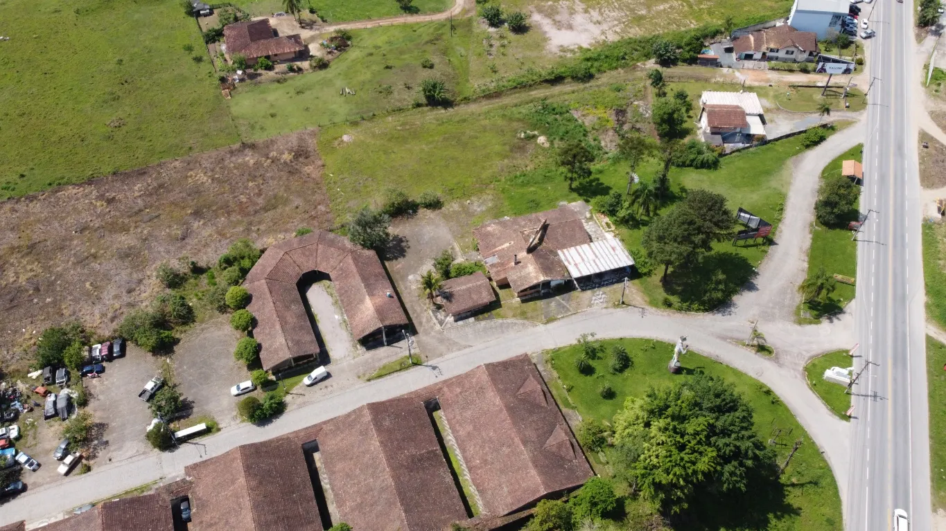 Grande Terreno de 2.589,70 M2 ao lado do Paraíso dos Poneis e perto da HAVAN Nova de Gaspar - foto 1