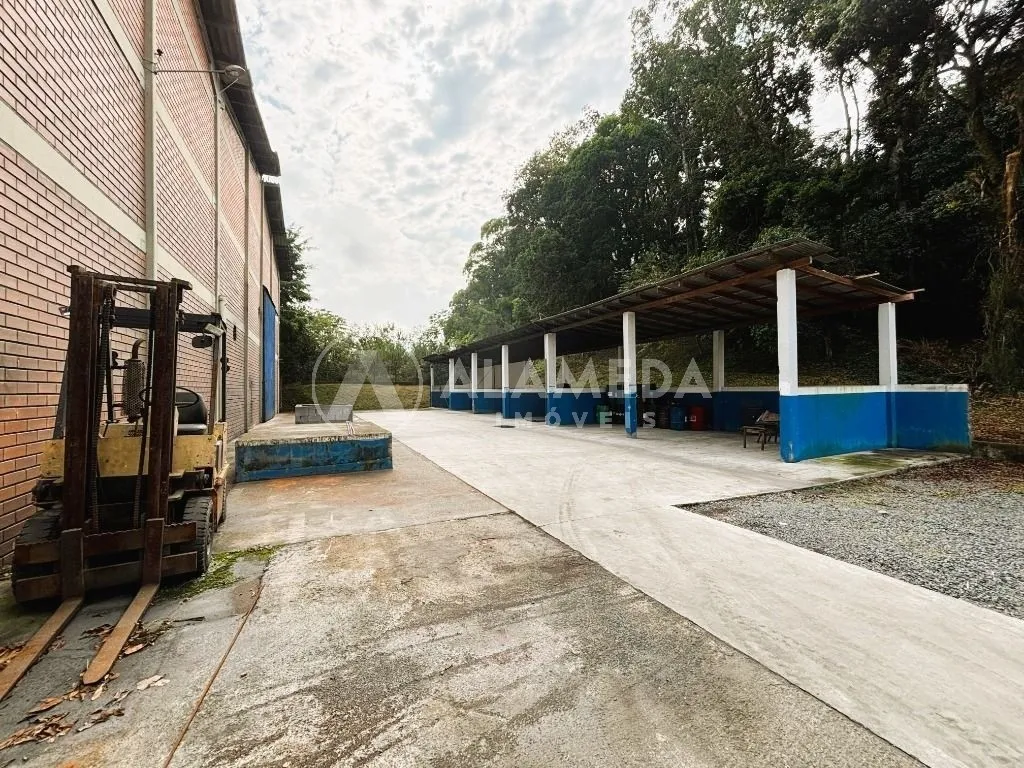 Galpão à venda, 3200m² na região do bairro Itoupavazinha, próximo à Rua Arno Delling, Blumenau — foto 2