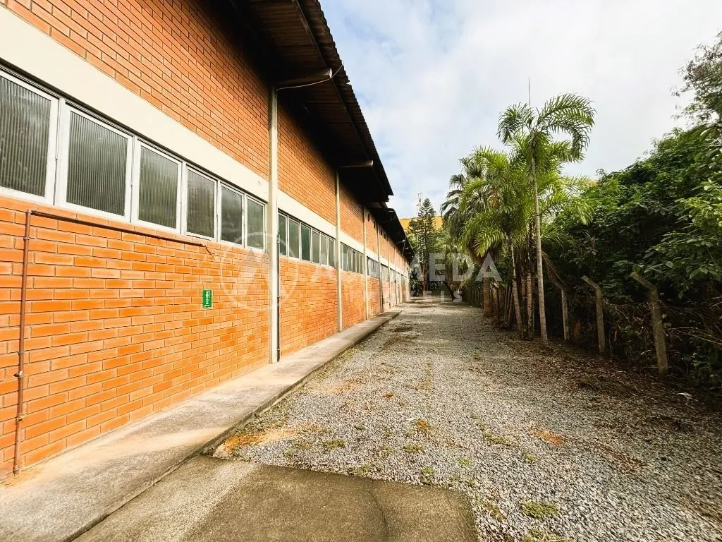 Galpão à venda, 3200m² na região do bairro Itoupavazinha, próximo à Rua Arno Delling, Blumenau — foto 3
