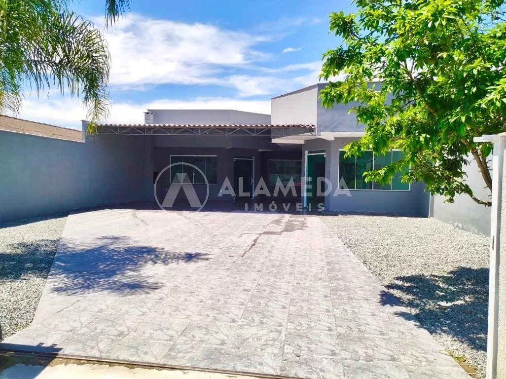 Casa à venda com 4 quartos, 2 vagas, 360m² no Estados, Indaial - foto 1